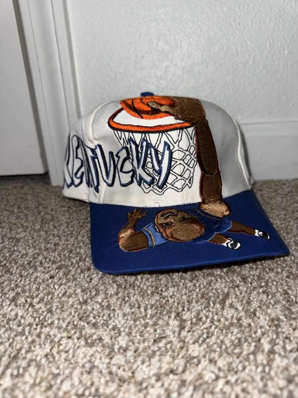 Vintage Kentucky Basketball Snapback Hat - Picture 2 of 6